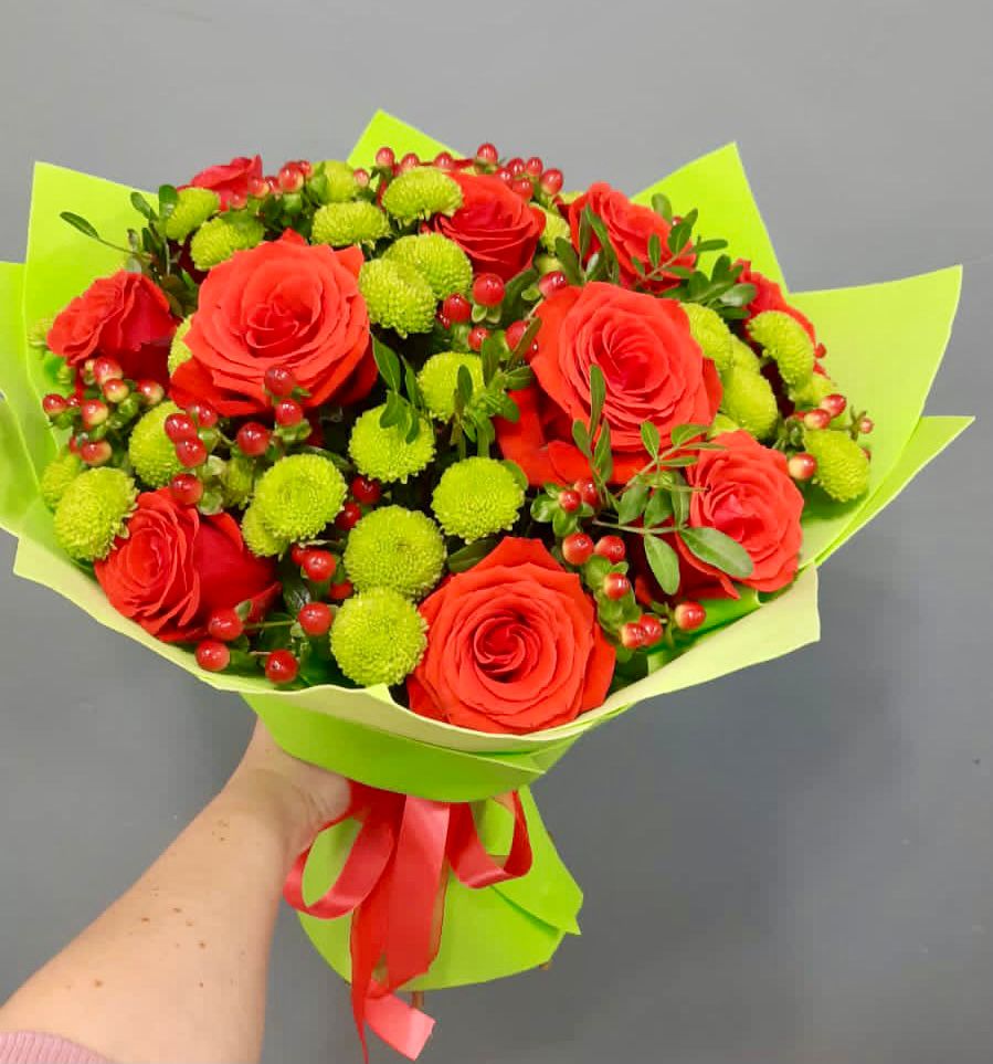 Букет цветов из: Хризантемы и Розы в Хохлово