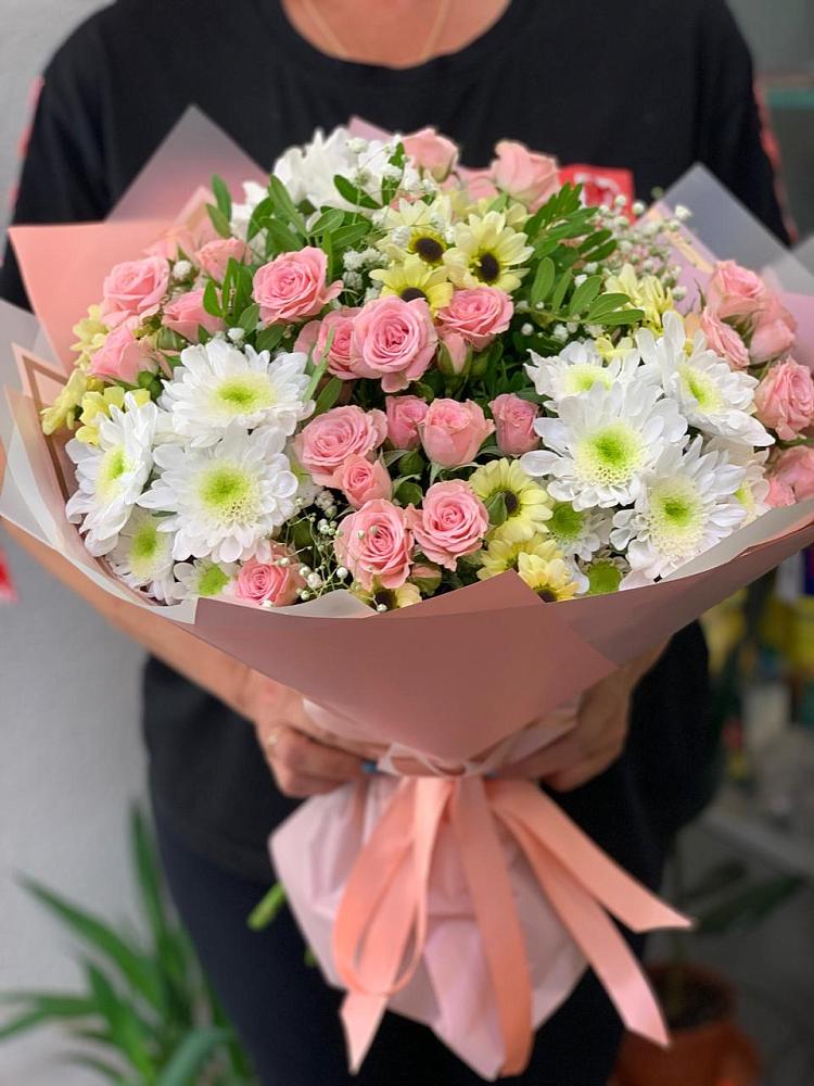 Букет цветов из: Розы и Хризантемы в Хохлово