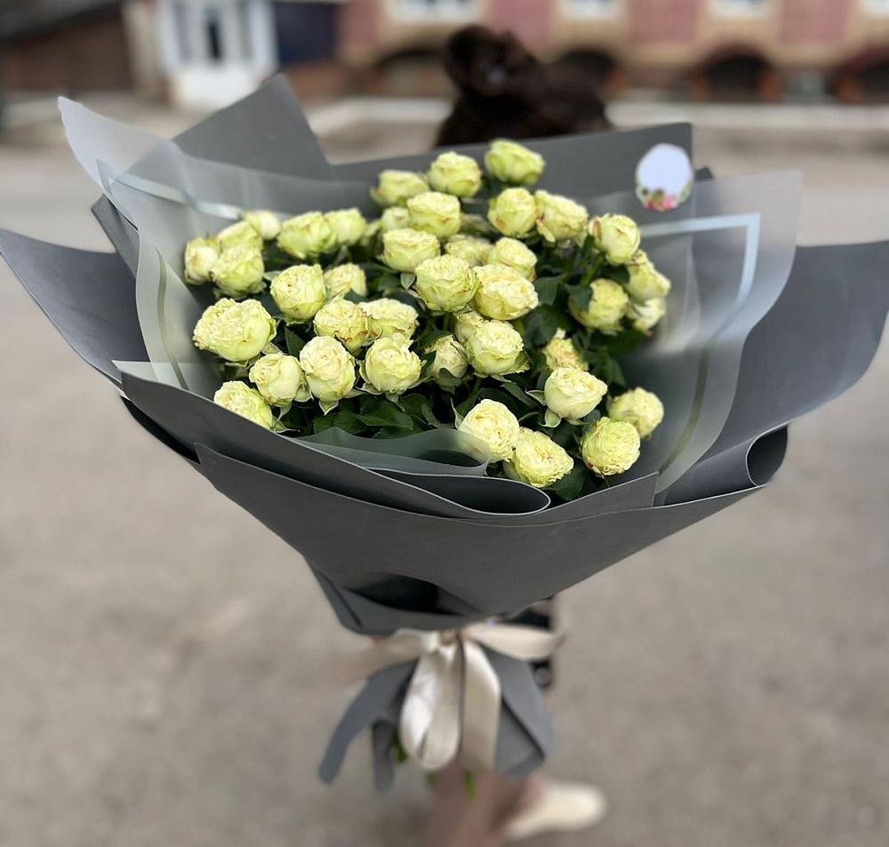 Белые кустовые розы Солинеро в Хохлово Букет Белые кустовые розы Солинеро в Хохлово