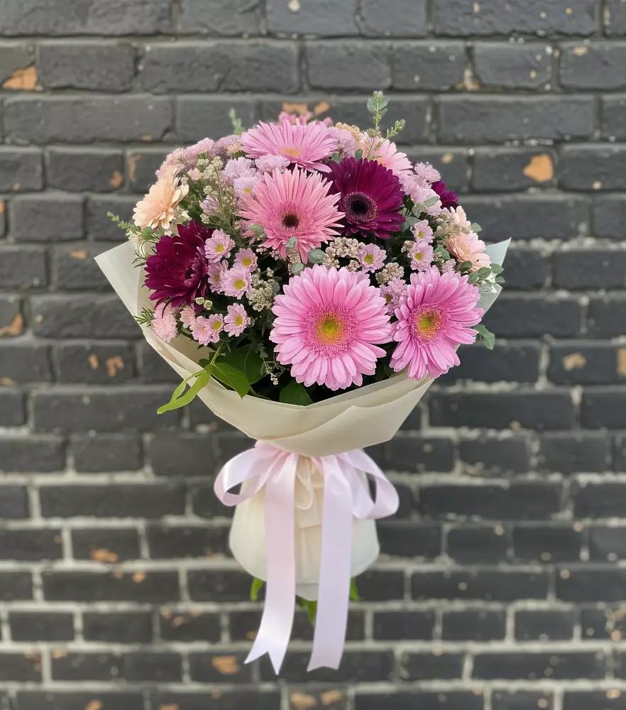 Букет цветов из: Герберы и Хризантемы в Хохлово