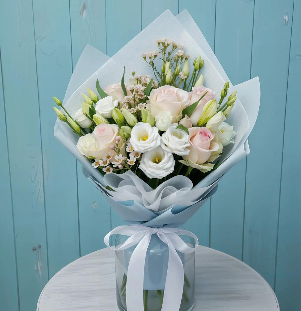 Букет цветов из: Розы и Лизиантусы в Хохлово