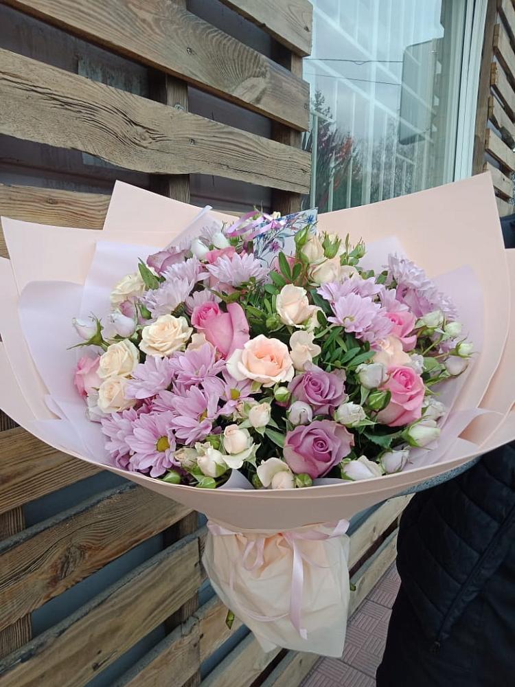 Букет цветов из: Розы и Хризантемы в Хохлово