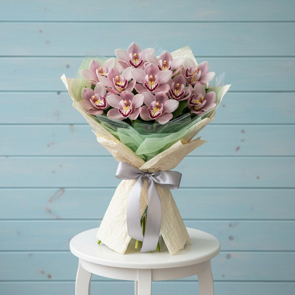 Букет цветов из: Орхидеи и Розы в Хохлово