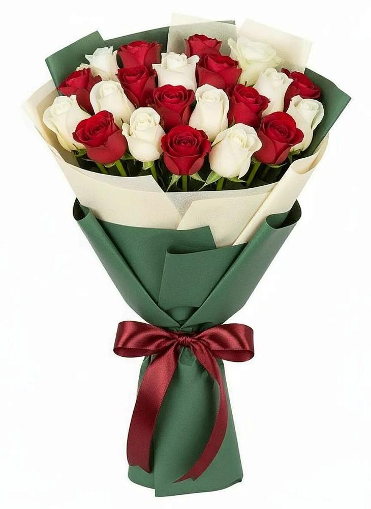 Букет Микс из красных и белых роз в Хохлово