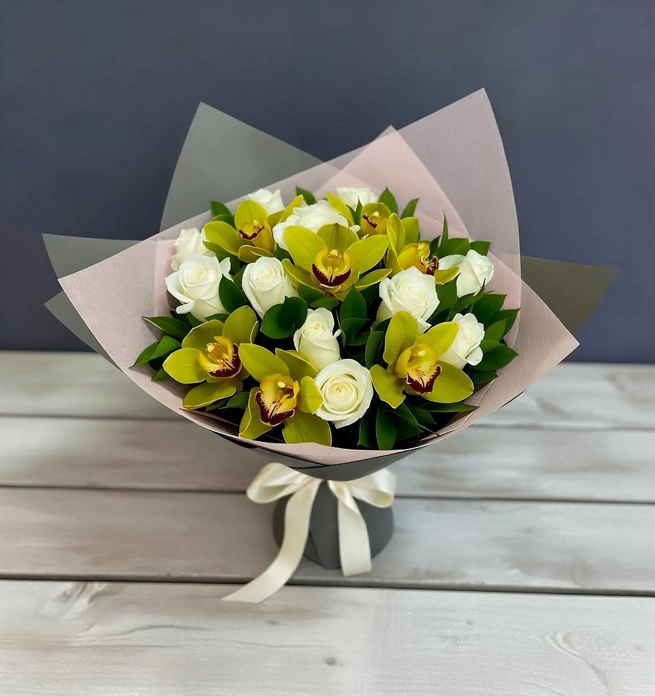 Букет цветов из: Орхидеи и Розы в Хохлово