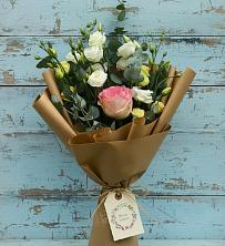 Букет цветов из:  Розы и Лизиантусы в Хохлово